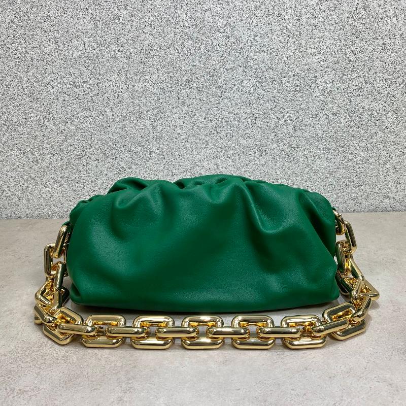 Bottega Veneta Clutches Bags 620230 Cowhide Green
